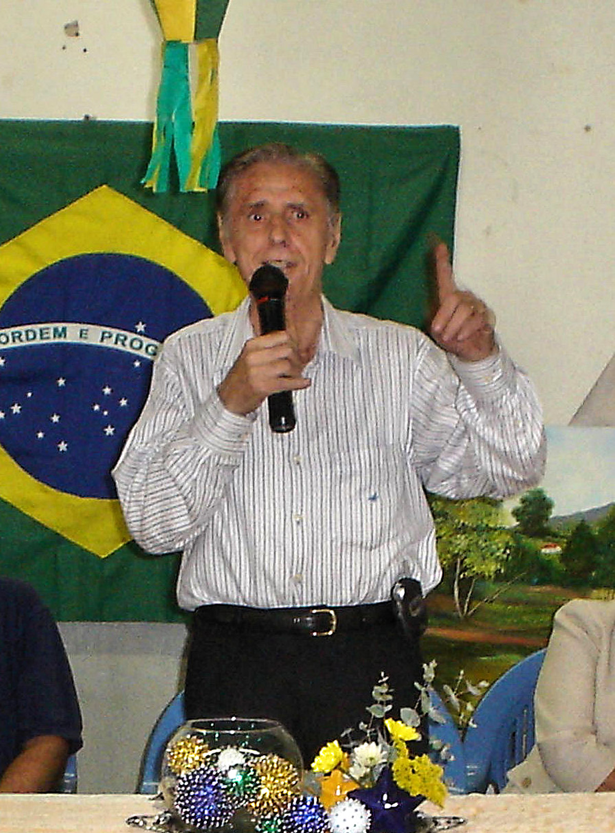 Deputado Palmiro Mennucci<a style='float:right;color:#ccc' href='https://www3.al.sp.gov.br/repositorio/noticia/03-2008/PALMIRO 2 OURINHOS.jpg' target=_blank><i class='bi bi-zoom-in'></i> Clique para ver a imagem </a>